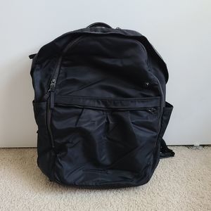 Black Lululemon backpack